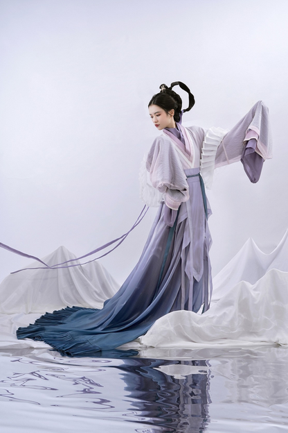 Luo Shen 洛神 River Goddess Wei Jin Zaju Chuishao Fu Swallow Tail & Flying Ribbon Reproduction Set